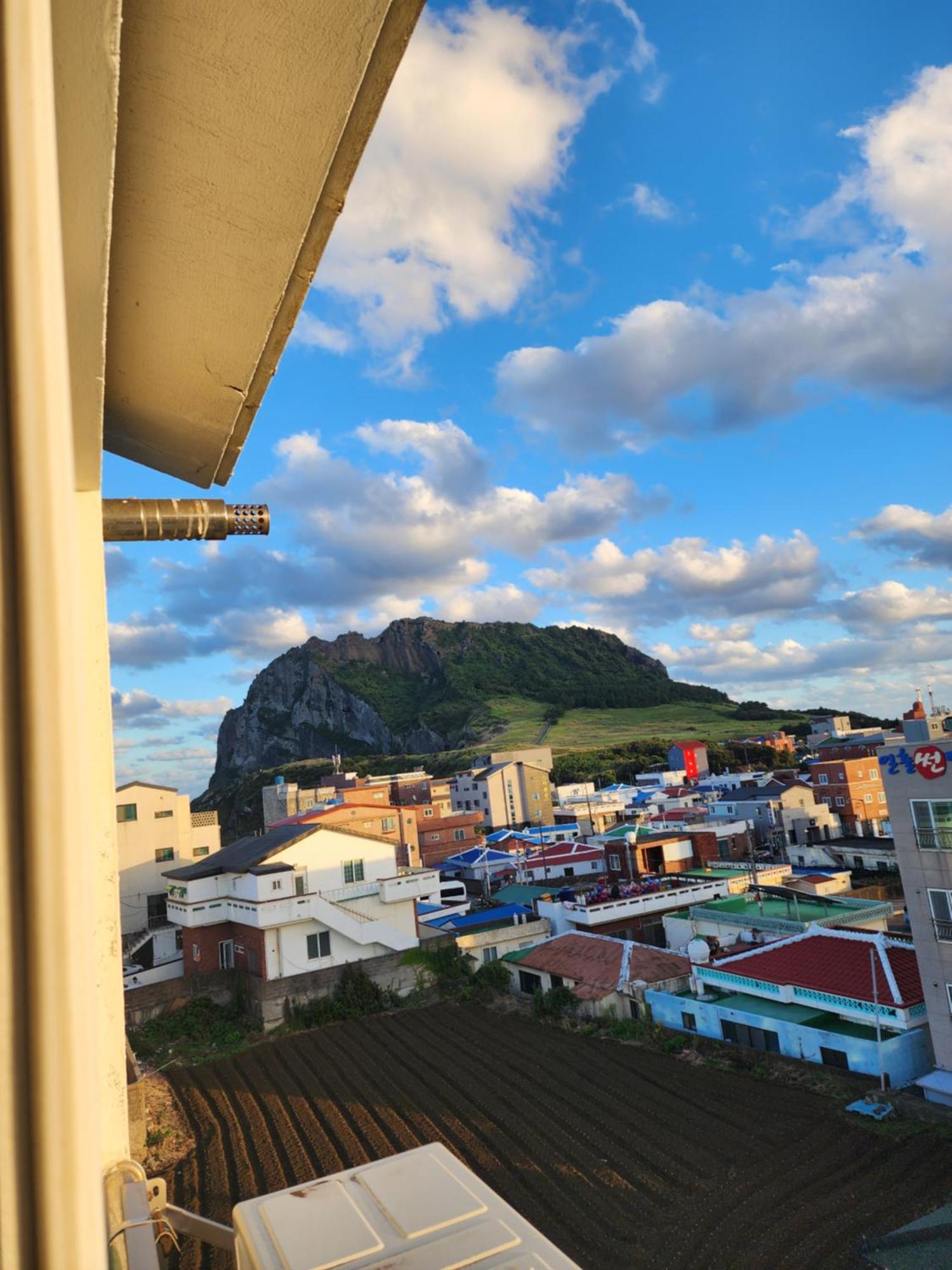 Pureun Jeju Pension Seogwipo Exterior photo