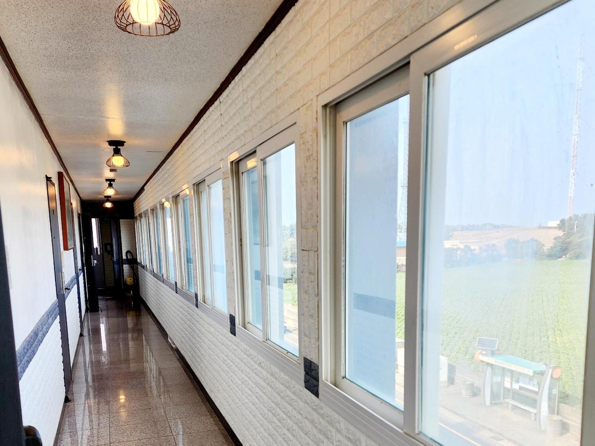 Pureun Jeju Pension Seogwipo Exterior photo